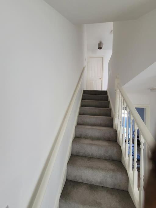 2 Bedroom End Of Terrace House Wellington  Eksteriør bilde